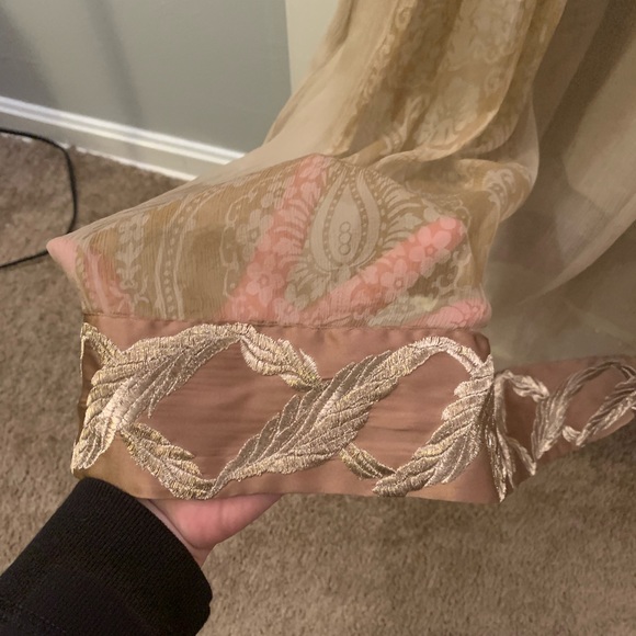 Fancy shirt and dupatta from Chinyere brand - Picture 6 of 6